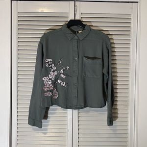 H&M Army Green Cropped Long-sleeve
